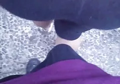 Angelina springt auf erwischt xxx Schwanz