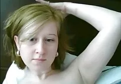 Junge Sekretärin wird auf sexstellungen xxx einem Tisch im Büro gefickt