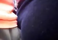 Die blonde Schlampe zündete sich eine Zigarette an, wahrscheinlich besorgt, xxx geile weiber und fing an, große und weiche Brüste zu pfoten, und zog sich auch an den braunen Nippeln