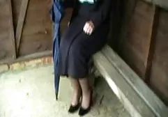 Mann gießt Sperma auf ein Mädchen scheide xxx