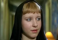 Die schlanke Schönheit Anna Belle fickt mit einer xxx ejakulation hübschen Jungfrau