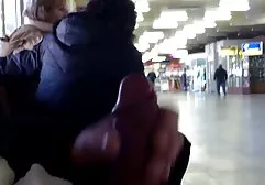 Geile Mutter liebt es, xxx schöne frauen Outdoor-Blowjob zu tun