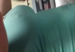 Zwei Niggas ficken ein junges Mädchen reife frauen xxx mit schönen Brüsten und süßer Muschi