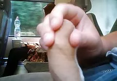 Ein Trainingsvideo von geile blonde porn einer Brünetten, wie man einen Blowjob macht