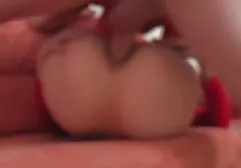 Schwarze Schlampe reitet eine xxx alte weiber Sexmaschine