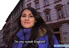 Sperma auf die Titten einer schönen Blondine xxx alt und jung