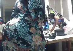 Asian reibt sich das Pussybein indisch xxx