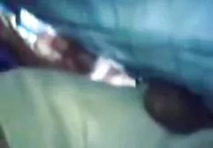 Das Baby ist noch nicht an Sex gewöhnt und wird bereits in den Analbereich gefickt xxx nachbarin