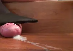 Hard gab seiner süßen ehefrau xxx Freundin einen Mund
